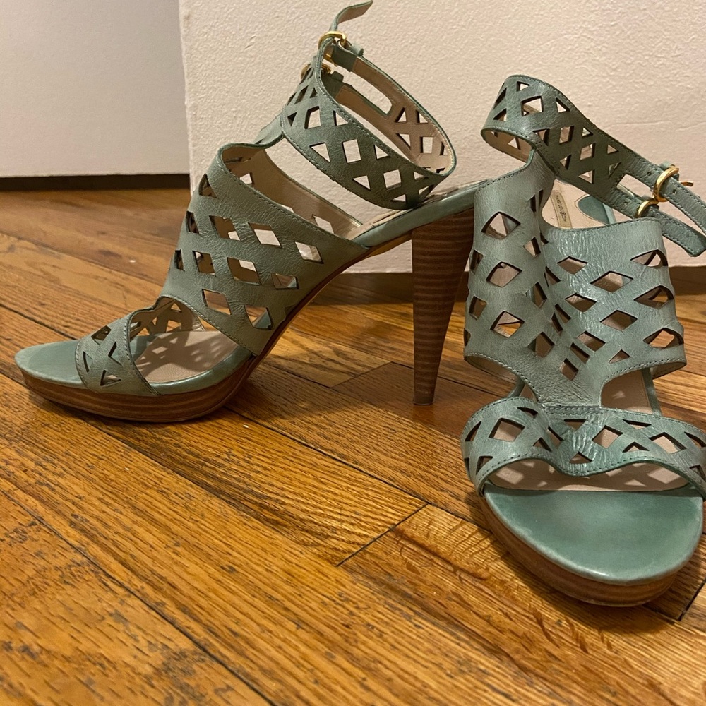 Max Studio Heels